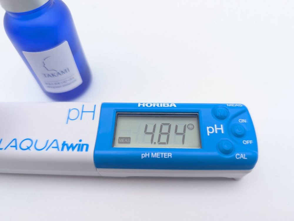 タカミスキンピールは弱酸性
